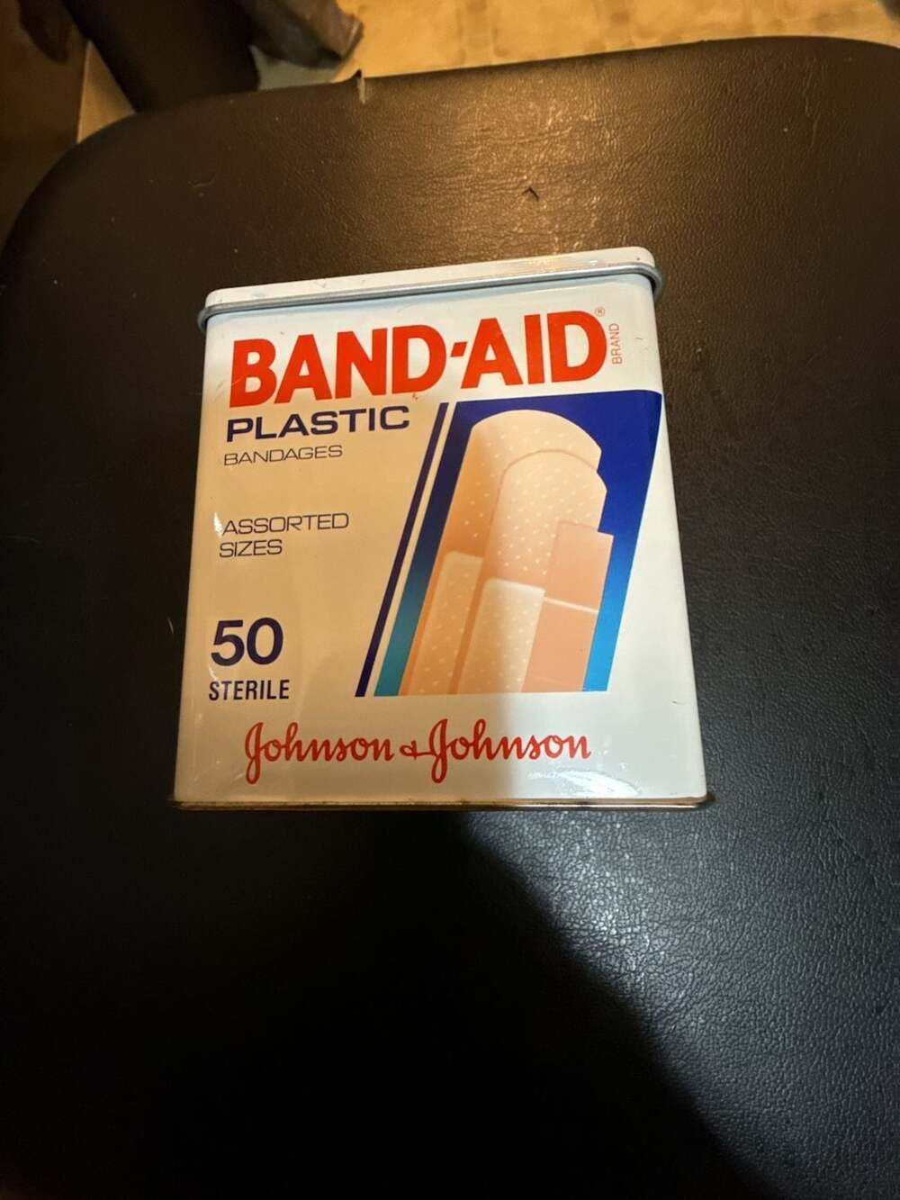 Vintage 1989 Johnson & Johnson Band-Aid Plastic Bandages Metal Tin